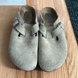 Boston Birkenstocks in Taupe